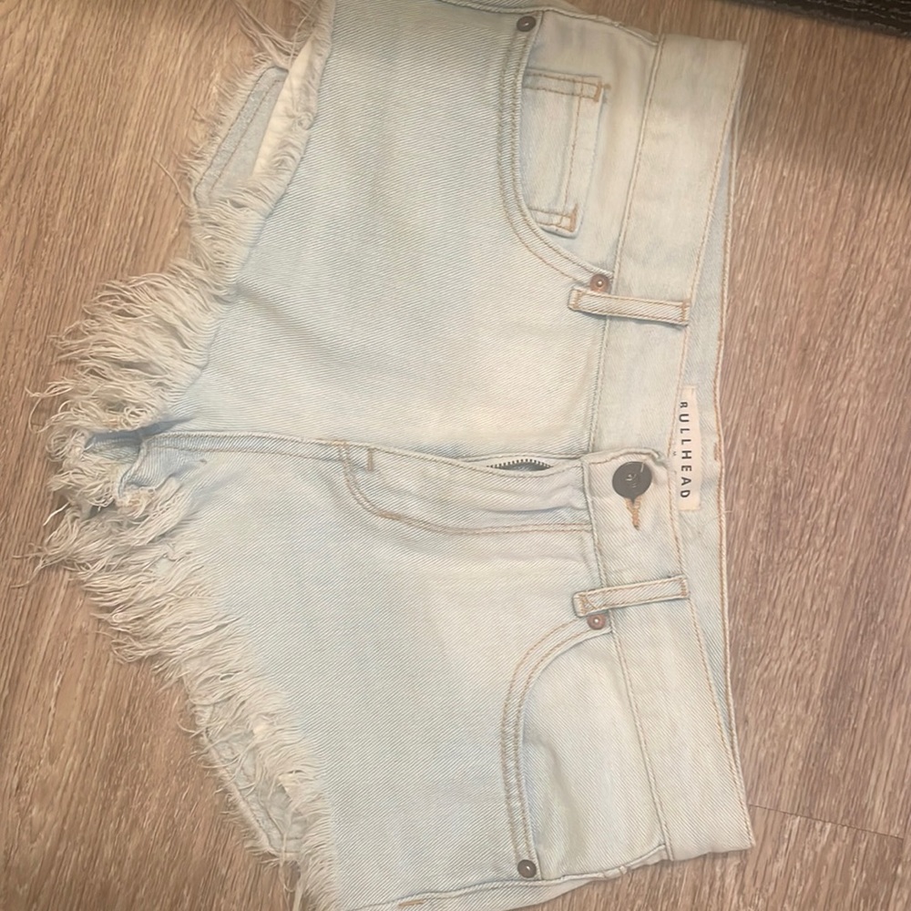 Bullhead Denim Booti Shorts Frayed High Rise Sz 5